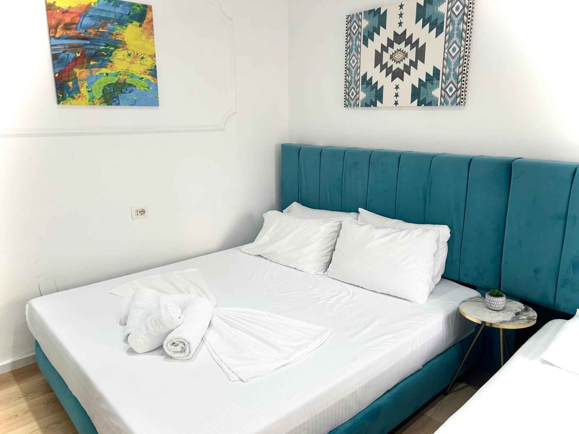 Square 3* Tirana