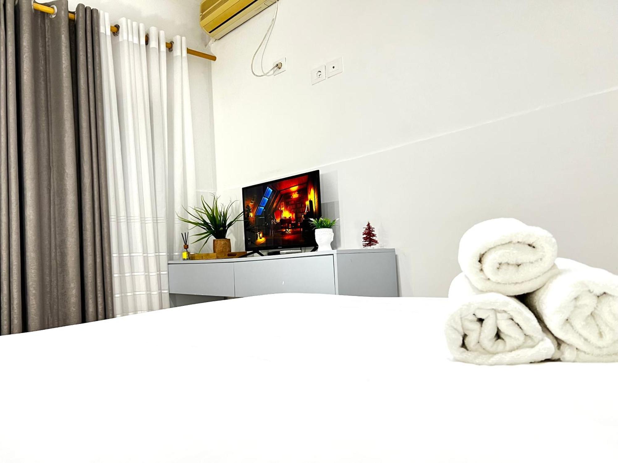 Square Hotel