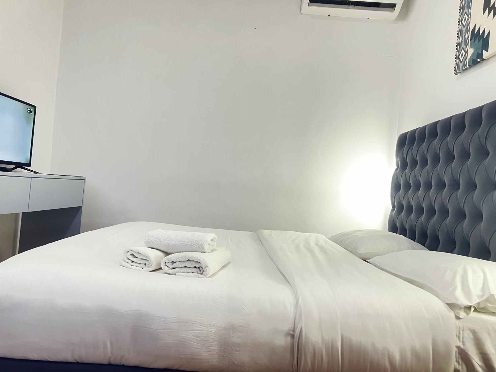 Square Hotel 3*